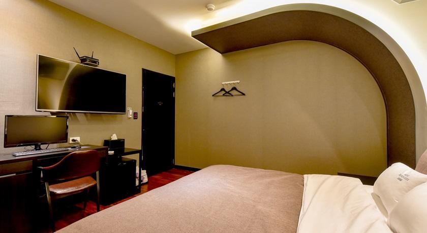 French Code Hotel ชางวอน ภายนอก รูปภาพ