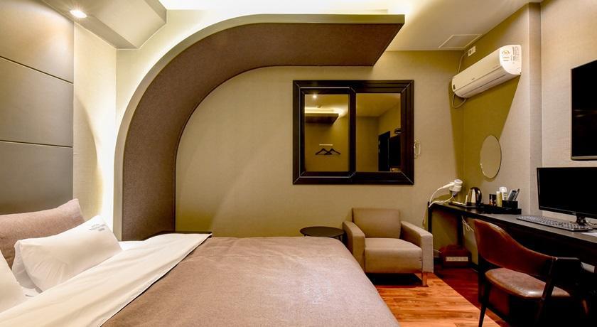 French Code Hotel ชางวอน ภายนอก รูปภาพ