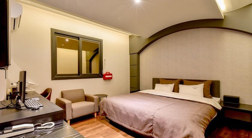 French Code Hotel ชางวอน ภายนอก รูปภาพ